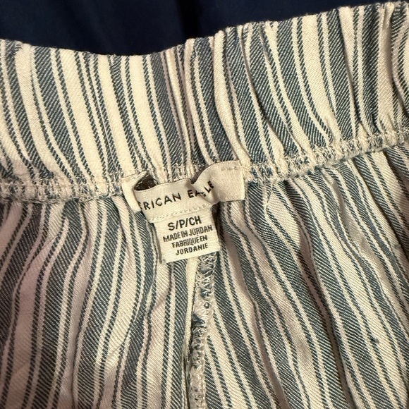 American Eagle Outfitters High Waist Striped Shorts - Picture 2 of 3
